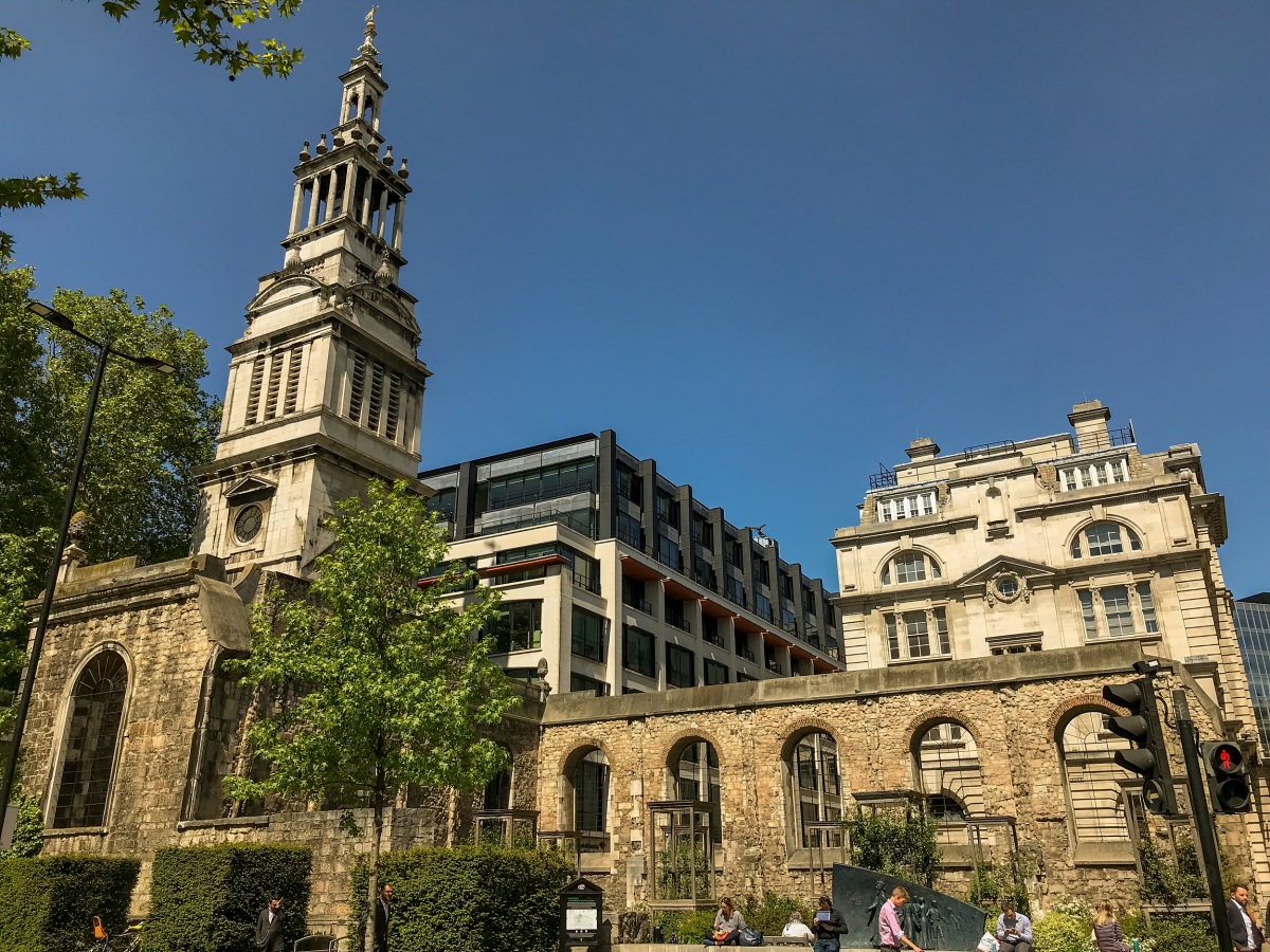 Christ Church Greyfriars: A little bit of nature amidst the concrete jungle of the City