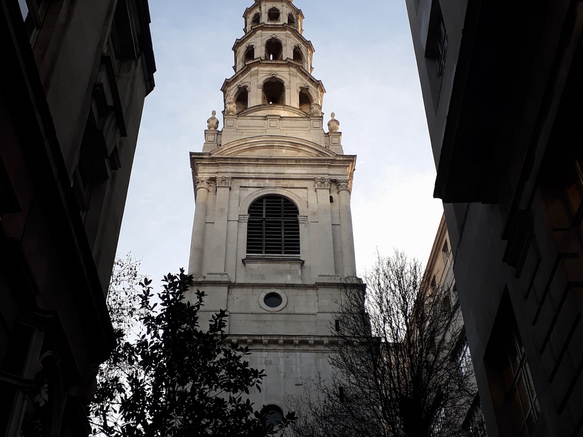 St Bride’s Church, Fleet Street | Where the tiered wedding cake began