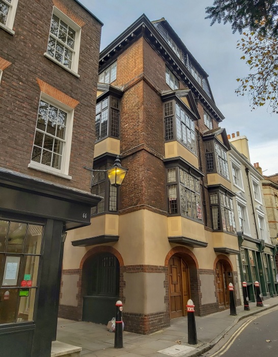 41-42 Cloth Fair | City of London’s oldest house which has survived the ...